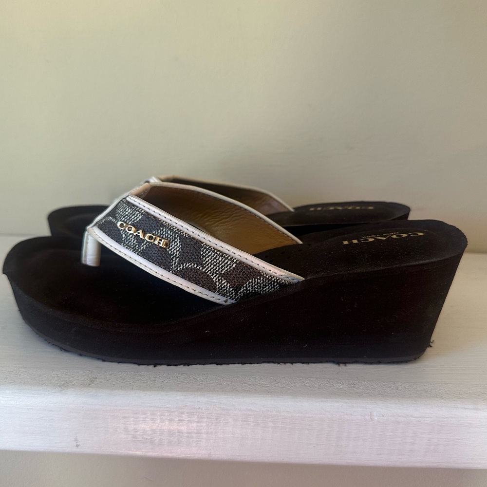Coach Jolene Monogram Flip Flop - Size 6.5 - Picture 9 of 12
